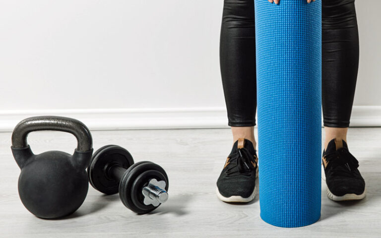 Hanteltraining für den Rücken - die besten Übungen + Tipps